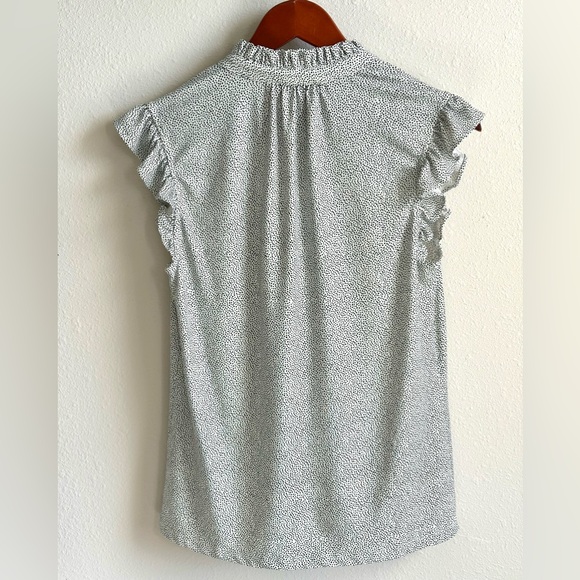 Adrianna Papell White & Black Polka Dot Short Flutter Cap Sleeve V-Neck Tie Top - Picture 4 of 8
